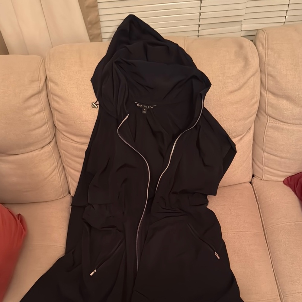 Elegant Black Athleta Hooded Parka Size Medium